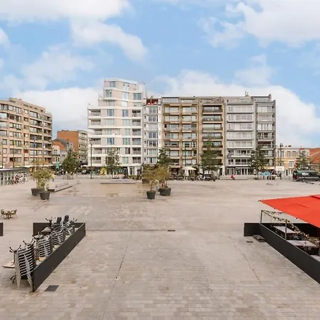 Huswell - Modern Located On The Square Of *